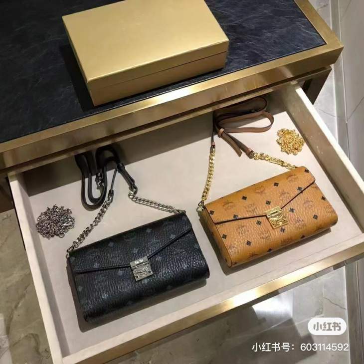 Picture of MCM Handbags _SKUfw242049768fw